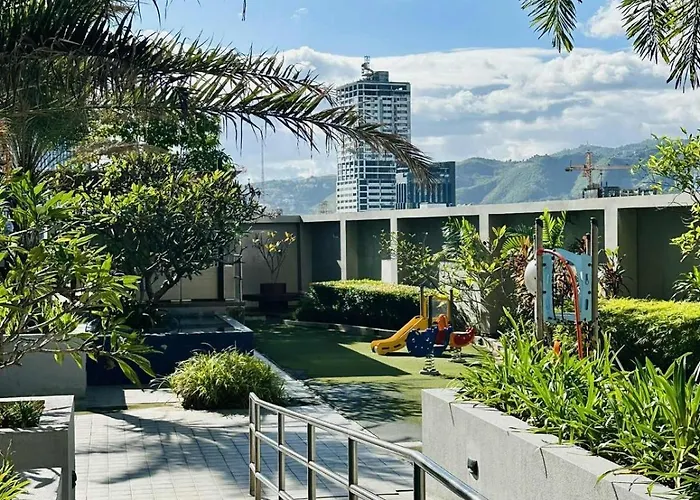 The Monroe At Horizons 101 Cebu Stadt